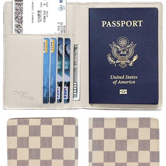 - LUX Cream checkered  RFID Passport Holder …NEW - Picture 2 of 8